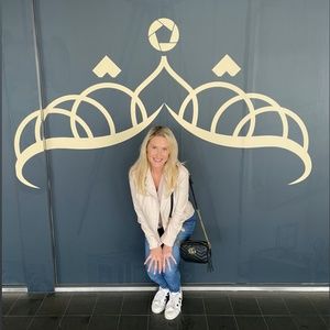 Meet your Posher, Diana